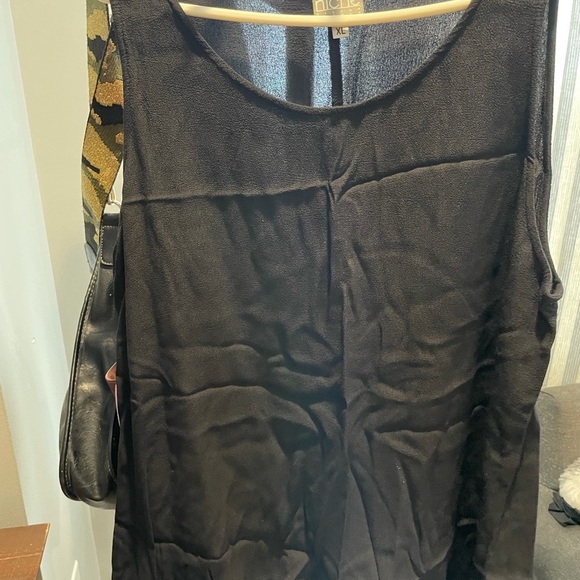 Niche rayon black sleeveless blouse XL 🖤💫 - Picture 2 of 6